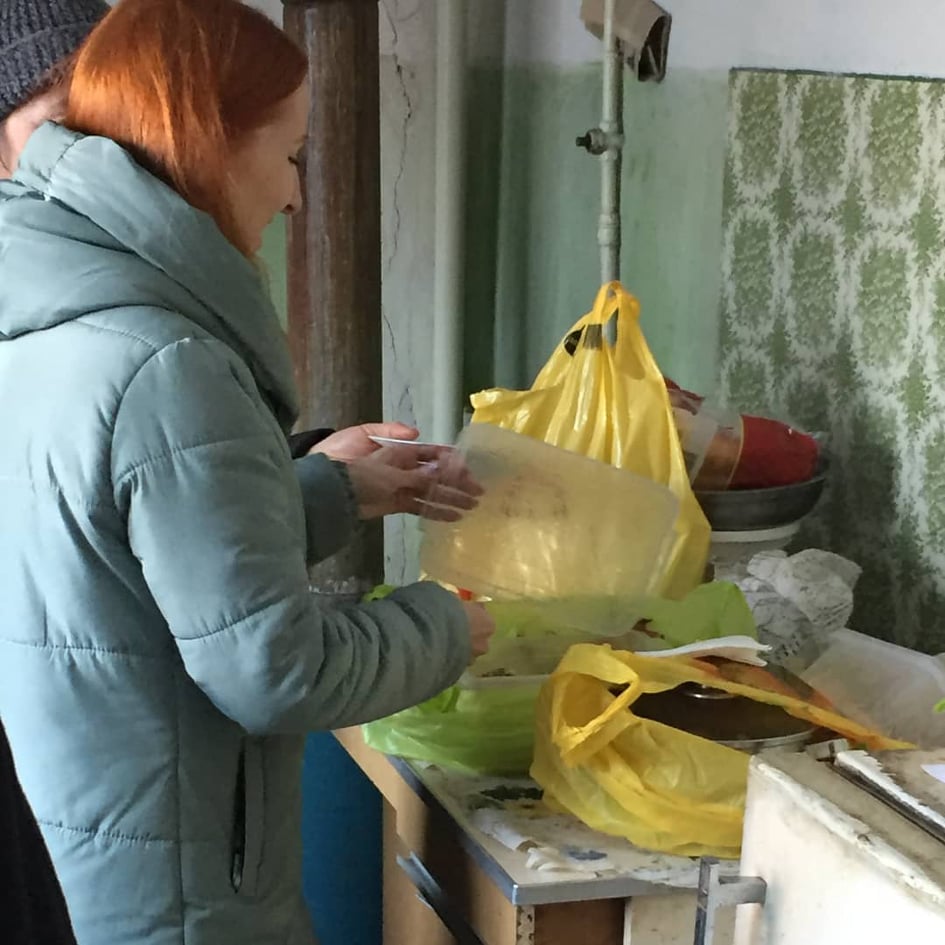 Троє літніх людей з інвалідністю залишились без їжі